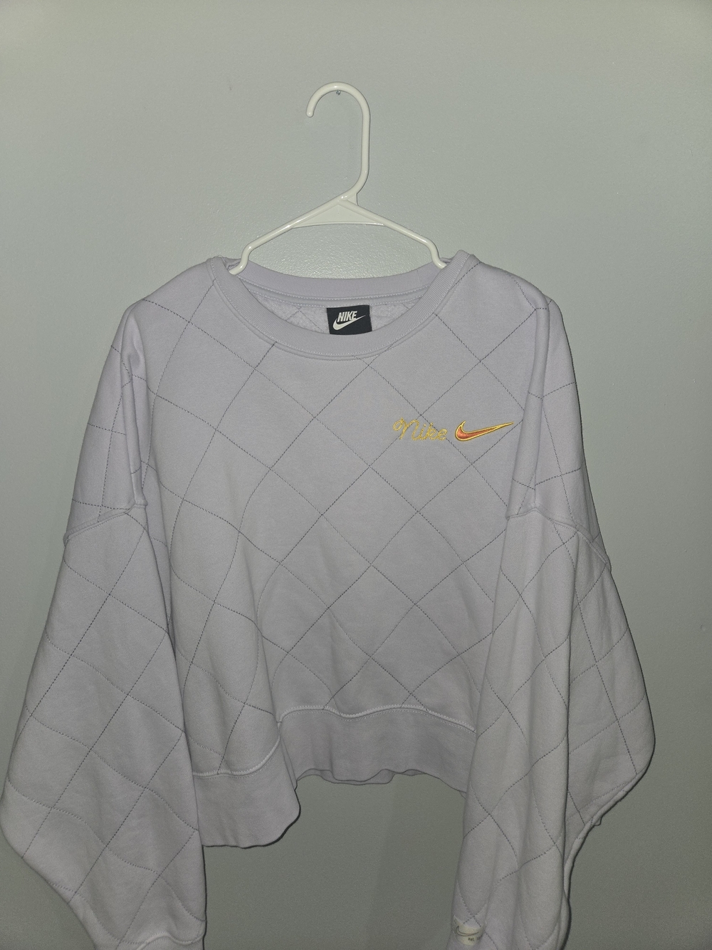 Nike Women's Lavender Quilted Crewneck Sweatshirt Size Large